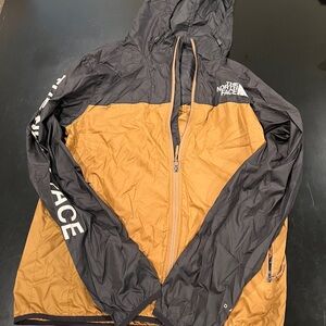 North face windbreaker coat